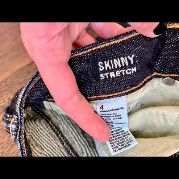 American Eagle Distressed Skinny Stretch Jeans - Picture 4 of 6